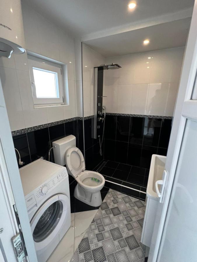 Apartman Glorija Котор Екстериор снимка