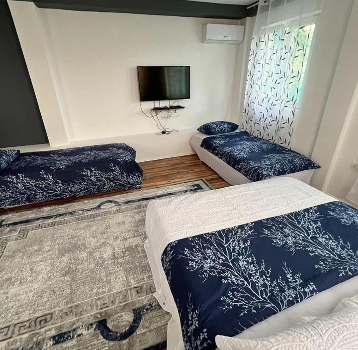 Apartman Glorija Котор Екстериор снимка